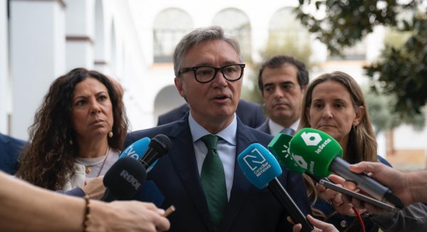 Gavira, sobre la dimisión de la Consejera de Salud: “La atención sanitaria en Andalucía va como un barco a la deriva”