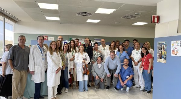 El Hospital Clínico de Málaga celebra el día de la Salud Mental con pacientes y profesionales