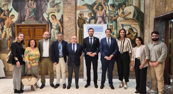 El Puerto de Málaga celebra la III Jornada de la Seguridad y la Salud en el  Trabajo centrada en la salud mental laboral