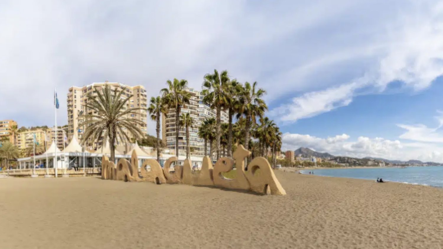 El Ayuntamiento de Málaga renovará y ampliará el sistema de megafonía de las playas