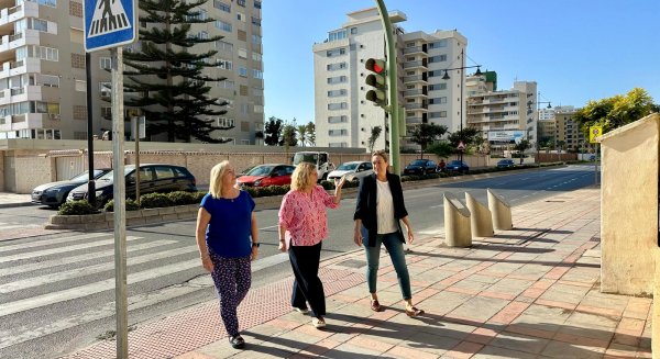 El Ayuntamiento de Fuengirola amplía la avenida de las Gaviotas y mejora la imagen con la demolición de la antigua pasarela peatonal de la N-340