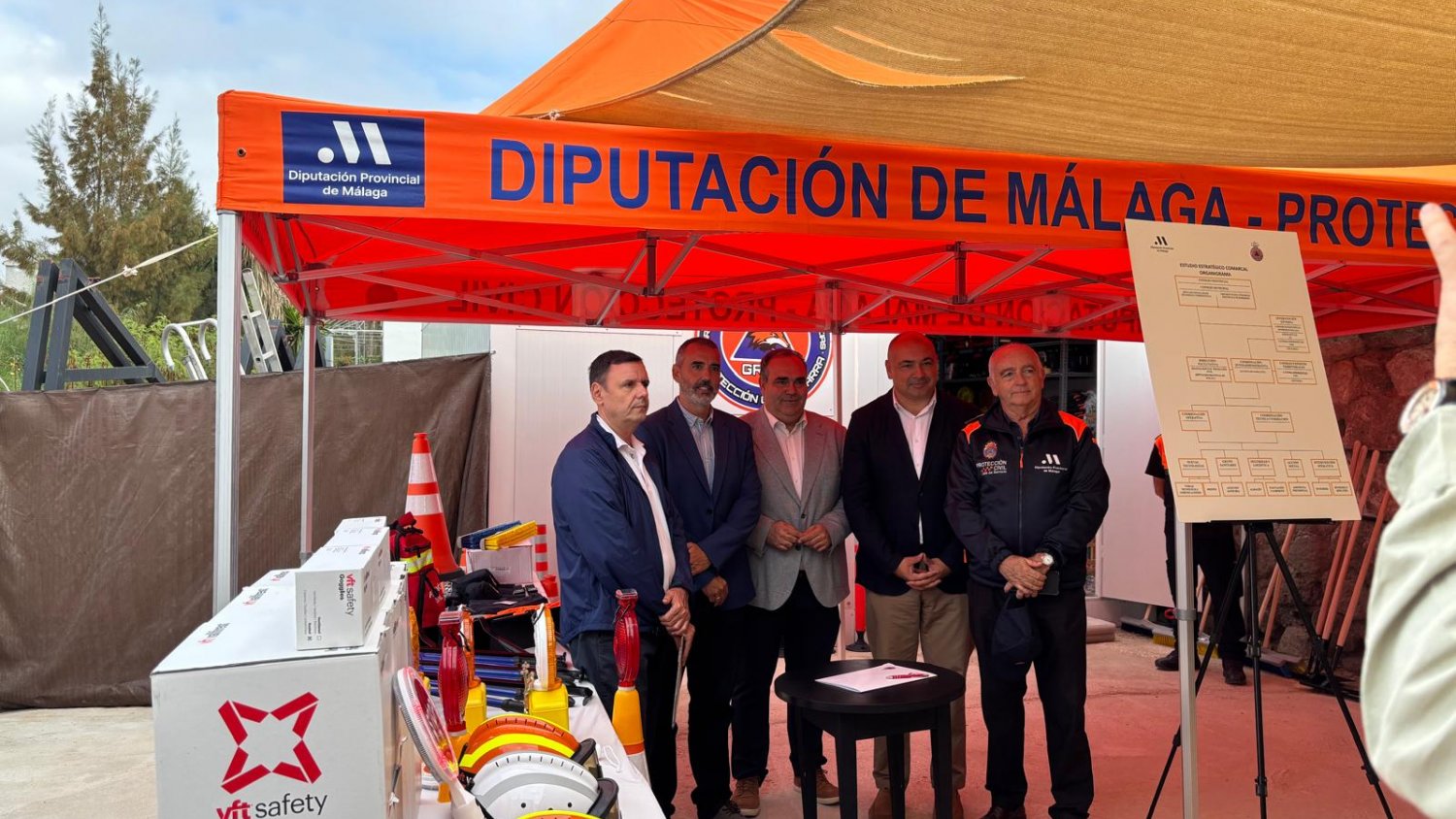 La Diputación refuerza el equipamiento del dispositivo de Protección Civil en el Guadalhorce