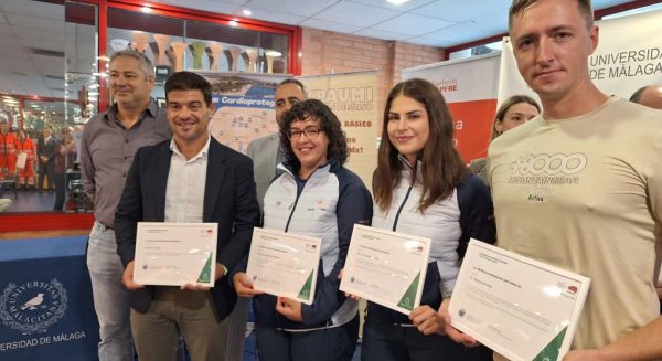 Reconocen al Caminito del Rey por su dotación en reanimación cardiorrespiratoria y a tres trabajadores por salvar la vida a un visitante