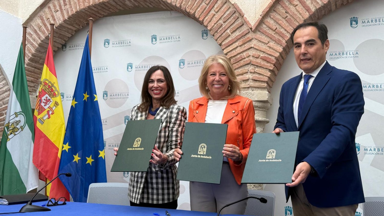 Junta y Ayuntamiento firman el convenio para el acceso a la futura Ciudad de la Justicia de Marbella