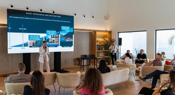 Turismo Costa del Sol sigue promoviendo un modelo turístico responsable y compensa las emisiones generadas en el evento Hyatt Privé & Leisure Forum