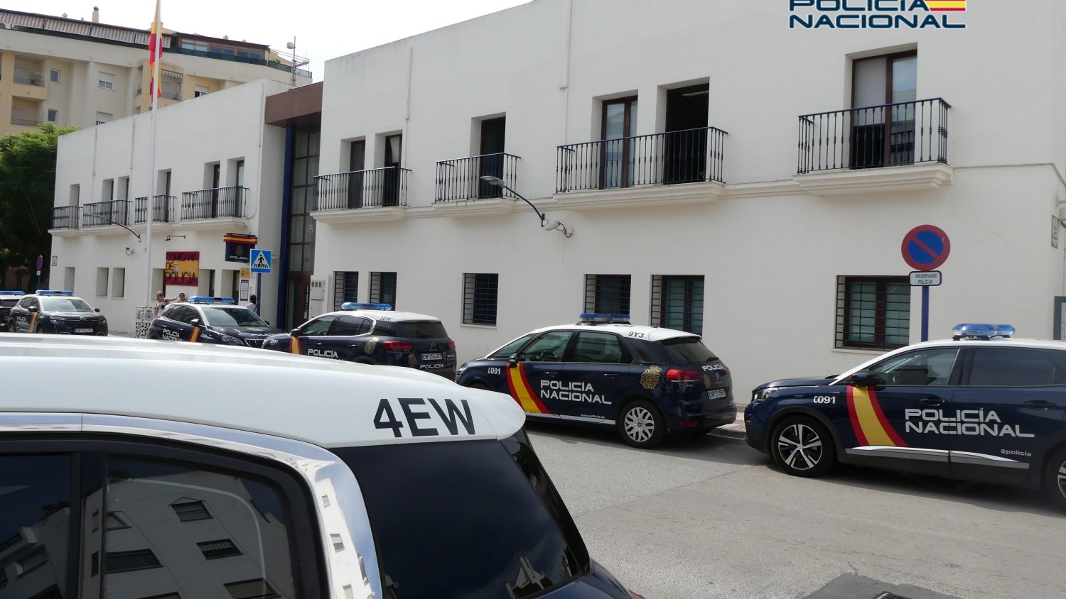 Detenido a los ocupantes de un turismo tras una larga persecución en Estepona