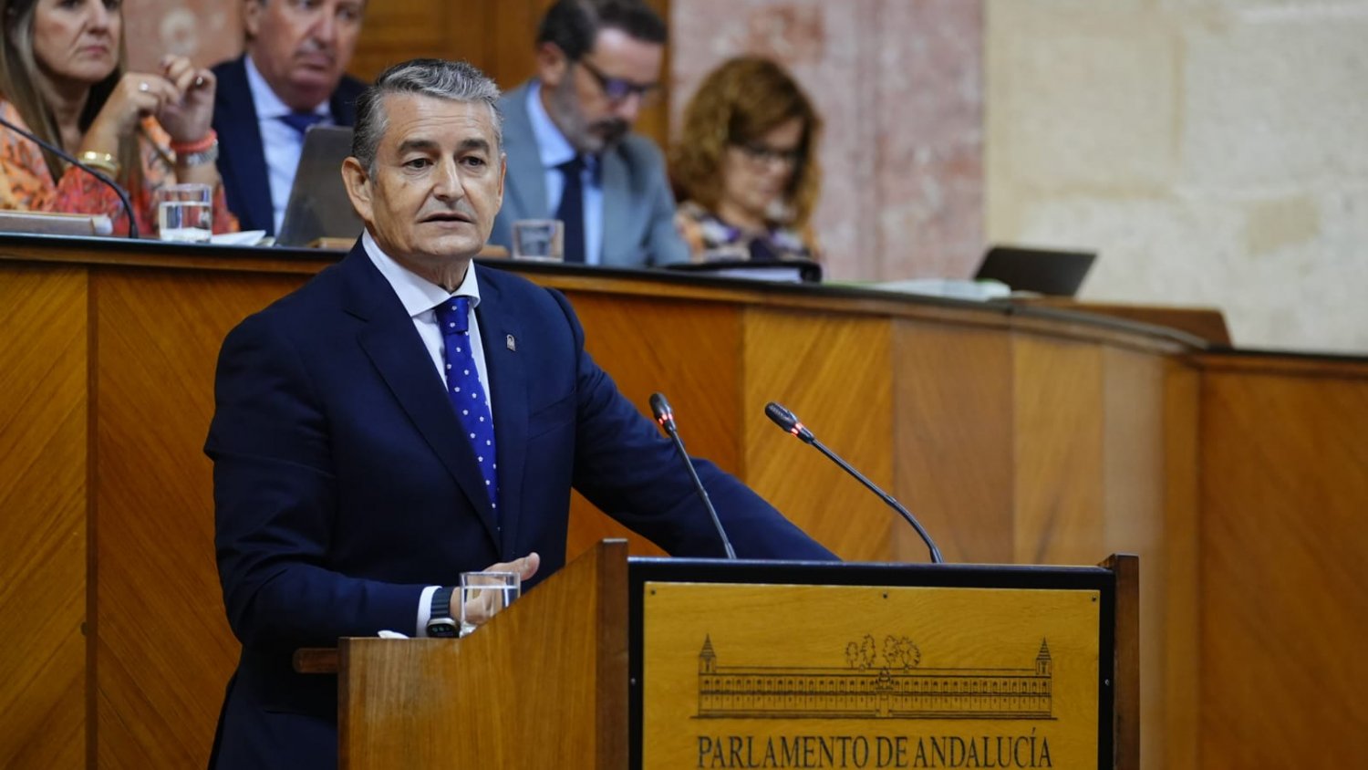 Antonio Sanz presenta 16 propuestas en el Parlamento para mejorar la sanidad en Andalucía