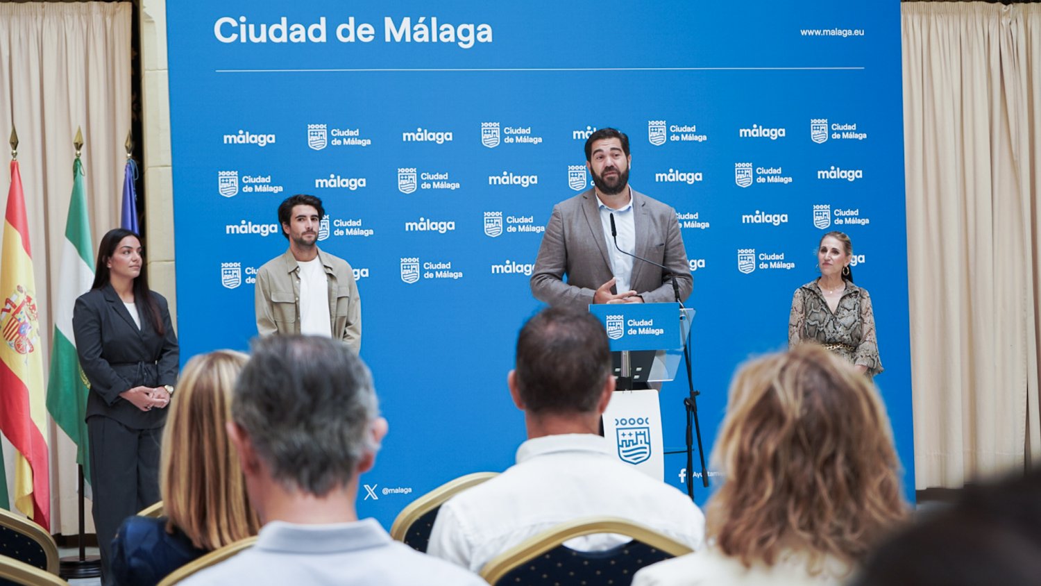 El Ayuntamiento pone en marcha la tercera edición de 'Deporte en Acción', que promueve la actividad física y hábitos saludables entre los escolares
