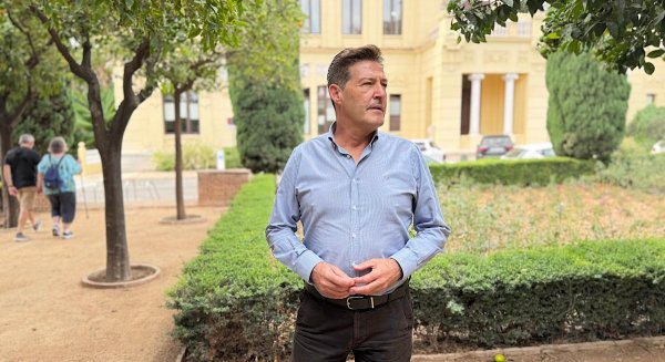 Vox reclama que los agentes de la Policía Nacional puedan portar la Medalla de la Ciudad en actos oficiales