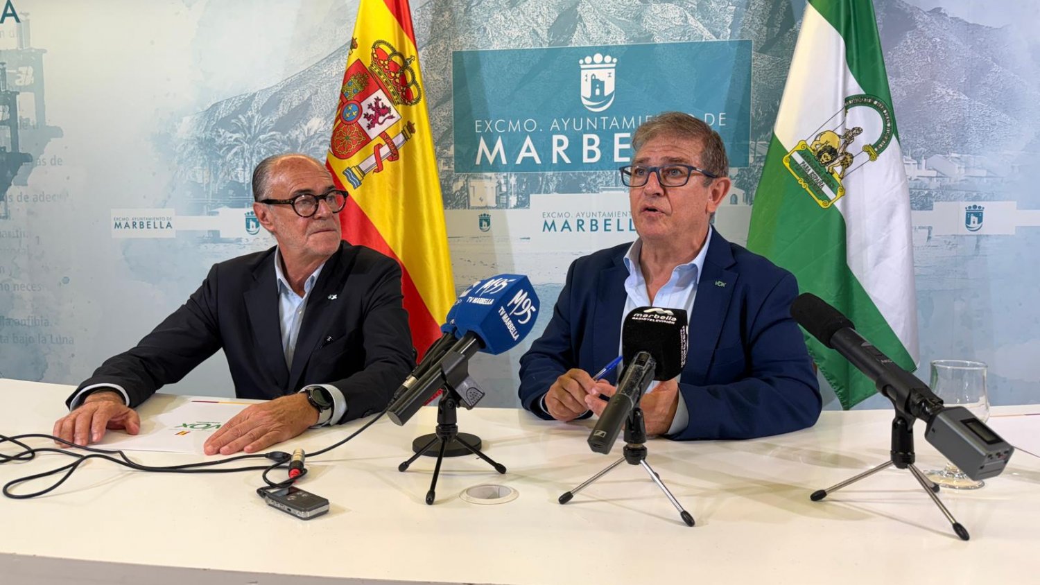 Vox pide en Marbella que se multe a los musulmanes que incumplan la normativa de tráfico y aparcamiento en la zona de la Gran Mezquita