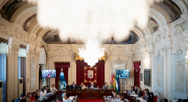 El Pleno aprueba una modificación presupuestaria para destinar 85,7 millones de euros a amortización anticipada de deuda