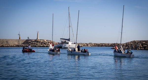 La Fiesta del Mar de Estepona reúne a más de 250 personas en una jornada dedicada al mar y la sostenibilidad