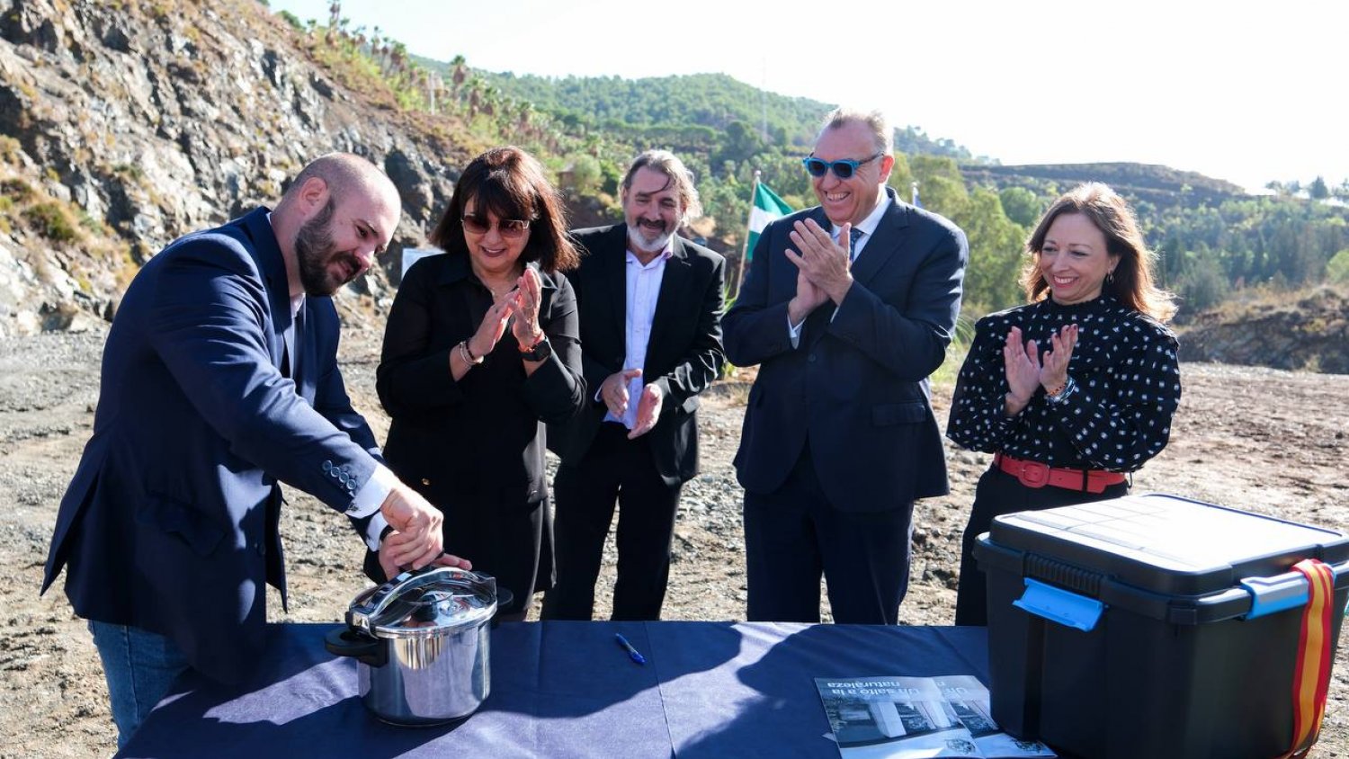 Puesta la primera piedra de Evolution Park, un proyecto referente en turismo de naturaleza que generará 350 empleos en Carratraca