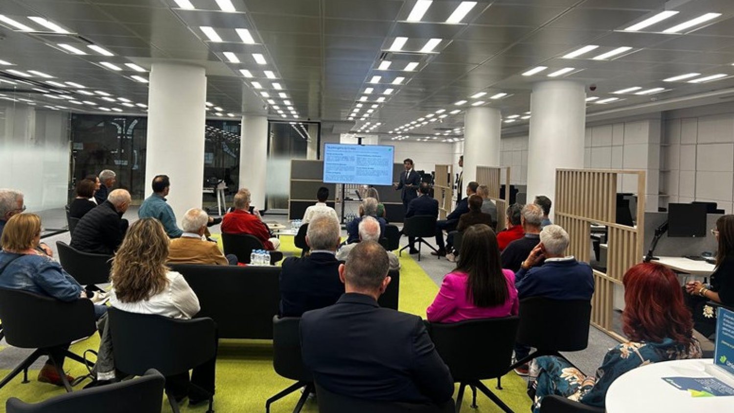 Unicaja AM reúne a más de 500 clientes de banca privada para compartir su visión de mercado y nuevas oportunidades de inversión