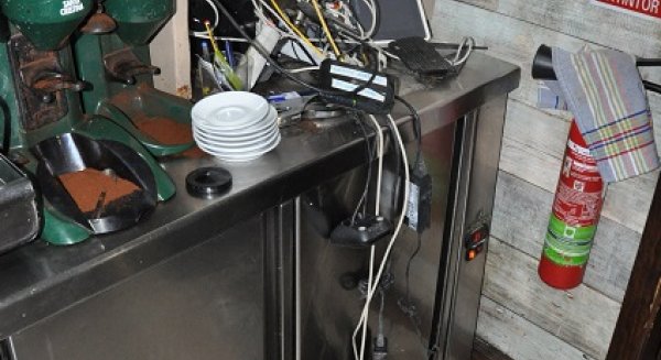 La Policía Nacional detiene a un hombre por la comisión de un robo con fuerza en un bar en Ronda 