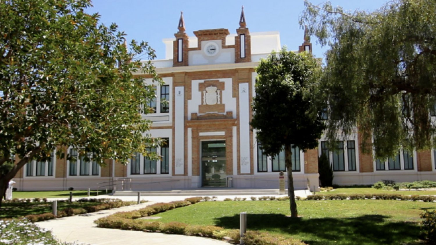 Málaga añade a su oferta cultural el Espacio Expositivo Tabacalera (MEET), que convivirá con las exposiciones y las instalaciones de la Colección del Museo Ruso