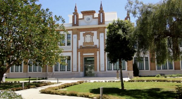 Málaga añade a su oferta cultural el Espacio Expositivo Tabacalera (MEET), que convivirá con las exposiciones y las instalaciones de la Colección del Museo Ruso