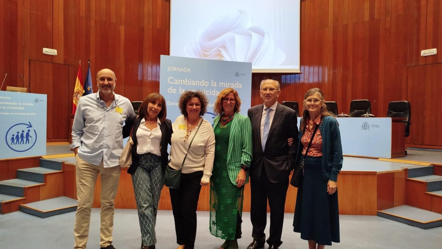 El servicio de Medicina Interna del HUCS consolida su posición referente en el debate nacional sobre cronicidal