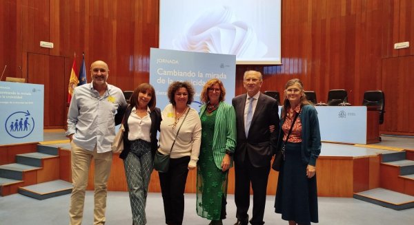 El servicio de Medicina Interna del HUCS consolida su posición referente en el debate nacional sobre cronicidal