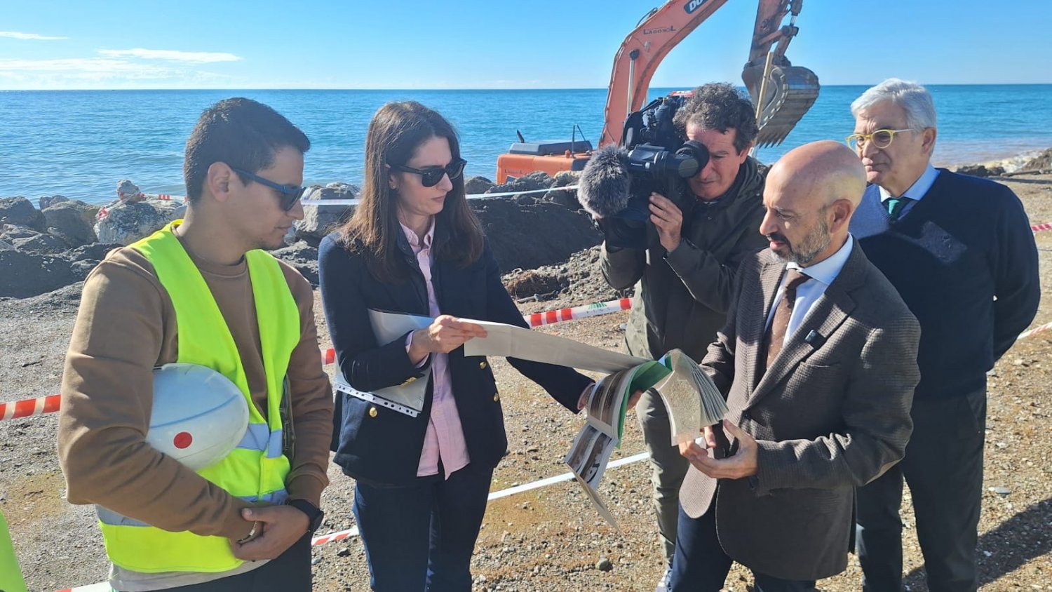 El Gobierno ejecuta actuaciones para recuperar y ampliar 600 metros cuadrados la playa de Chilches