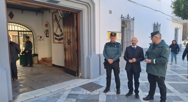 El Gobierno ejecuta obras de mejora en el cuartel de la Guardia Civil en Antequera