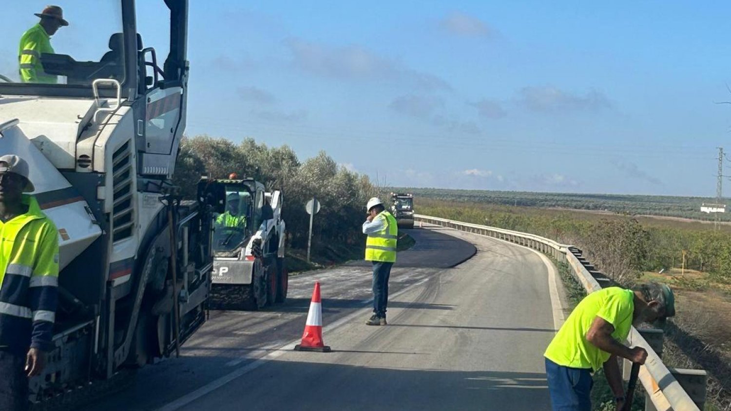 La Diputación completa el arreglo de la vía principal de acceso a Villanueva de Algaidas con una inversión total de 700.000 euros