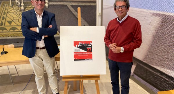 Joaquín Pérez Azaústre, ganador del Premio Internacional de Poesía Generación del 27 de la Diputación por 'Defender el Álamo'