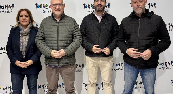 La Caleta de Vélez impulsa su historia marinera con la instalación de paneles expositivos sobre la pesca