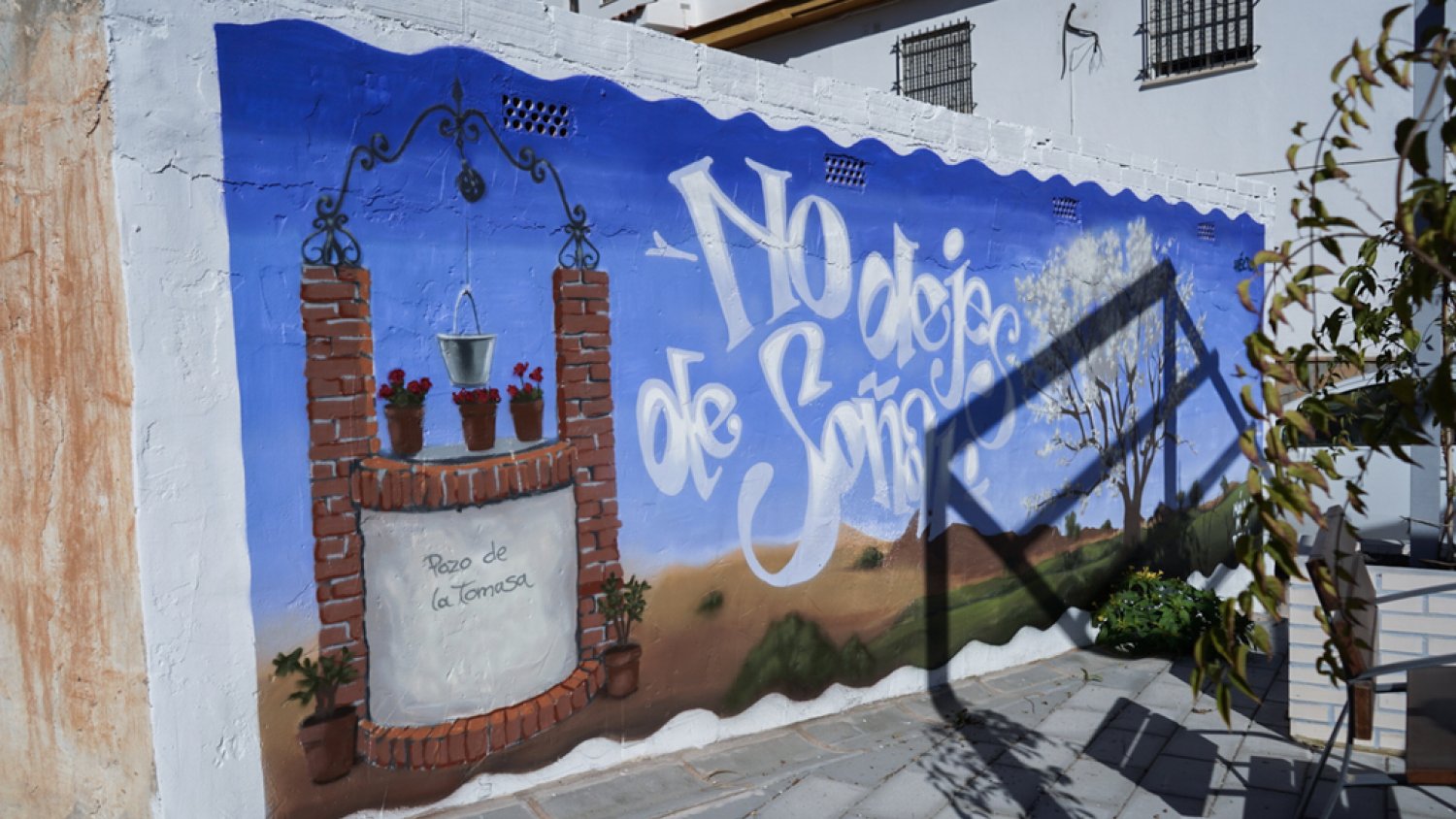 El programa de promoción del arte urbano 'Málaga Más Bella' estrena un nuevo mural en Camino de los Almendrales