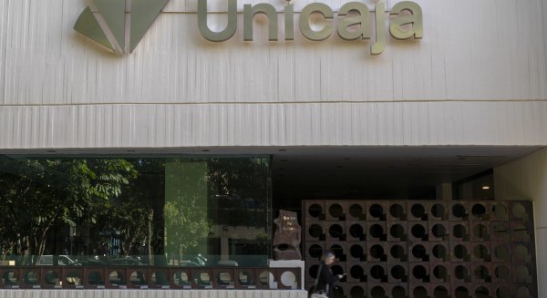 Unicaja reafirma su alianza con la Fundación Adecco para impulsar la inclusión laboral de mujeres víctimas de violencia de género