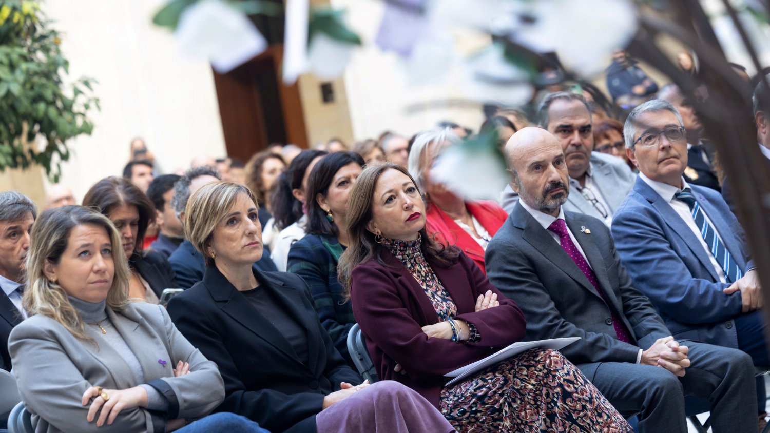 Las instituciones de Málaga muestran su unidad frente a la violencia machista en un único acto conmemorativo del 25N 