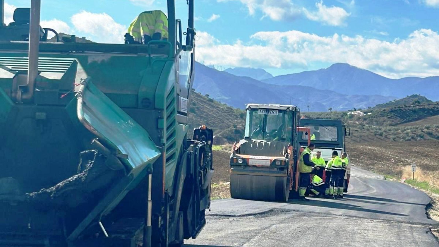 La Diputación invierte 155.000 euros en la mejora de la carretera que conecta Valle de Abdalajís con el Caminito del Rey