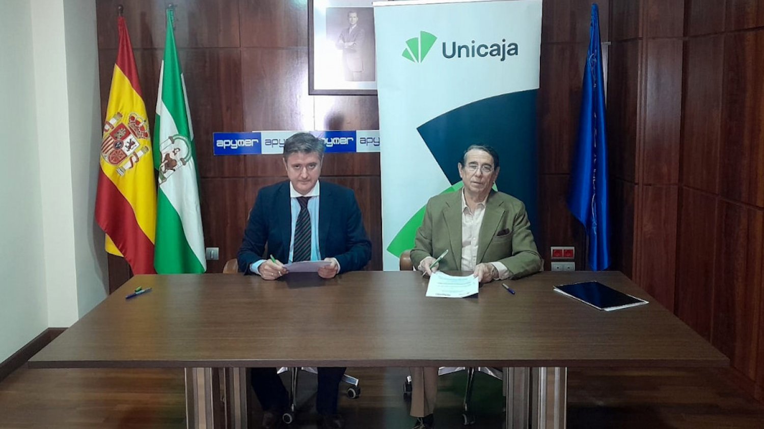 Unicaja y Apymer mantienen su colaboración para impulsar la actividad de los empresarios de las comarcas de Ronda y Guadalteba 