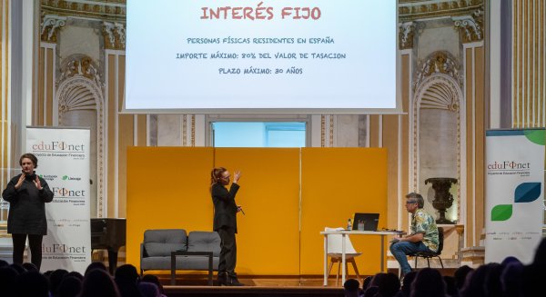 El Proyecto Edufinet acerca la educación financiera a 1.200 jóvenes a través de la obra de teatro ‘Hacerse mayor’