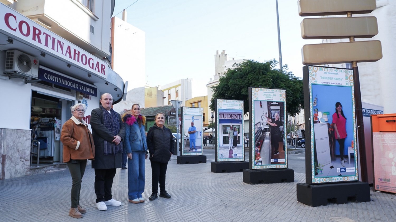El Ayuntamiento rinde homenaje al comercio de proximidad de los barrios de la Victoria y Capuchinos a través de la 'Expo Victoriana' 2025