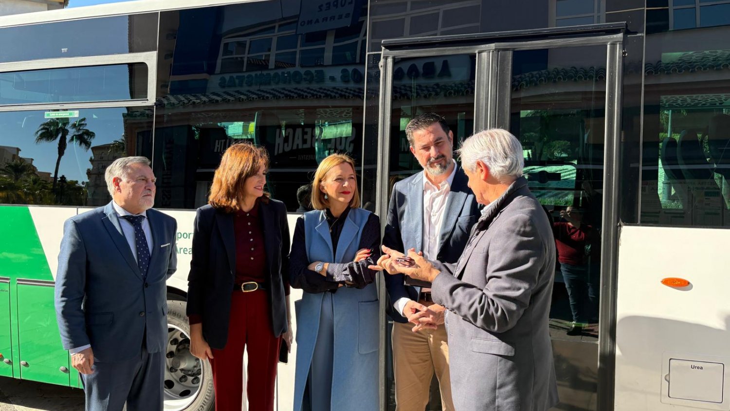 La Junta mejora el transporte público entre Fuengirola, La Cala de Mijas y Marbella con una nueva línea 