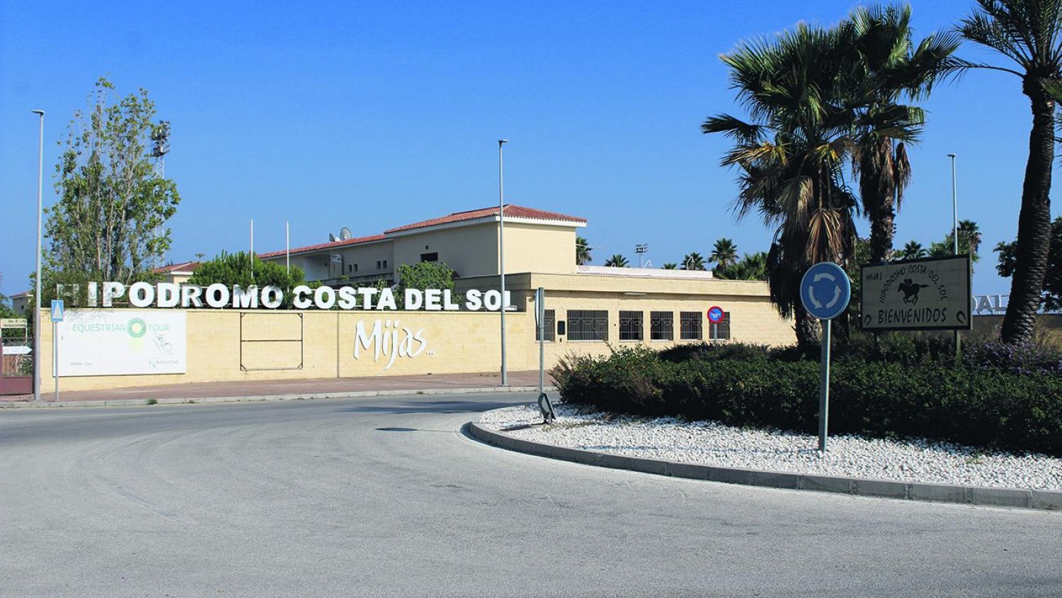 El Ayuntamiento de Mijas acuerda disolver  la sociedad que administraba el hipódromo y asume íntegramente su gestión 