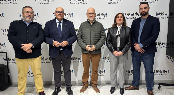 Vélez-Málaga anuncia la ampliación en los horarios de la hostelería del municipio de cara a la Navidad