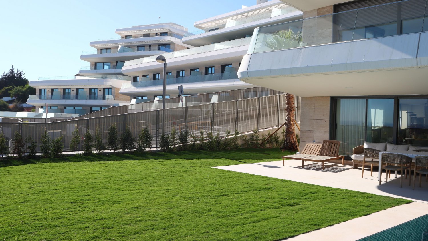 AEDAS Homes inaugura el barrio Australy en Estepona con la entrega de Libella junto al Parque Selwo