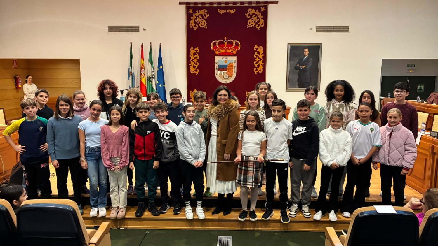 El pleno infantil de Torremolinos aprueba por unanimidad la moción ‘Parques accesibles para todos los niños y niñas’