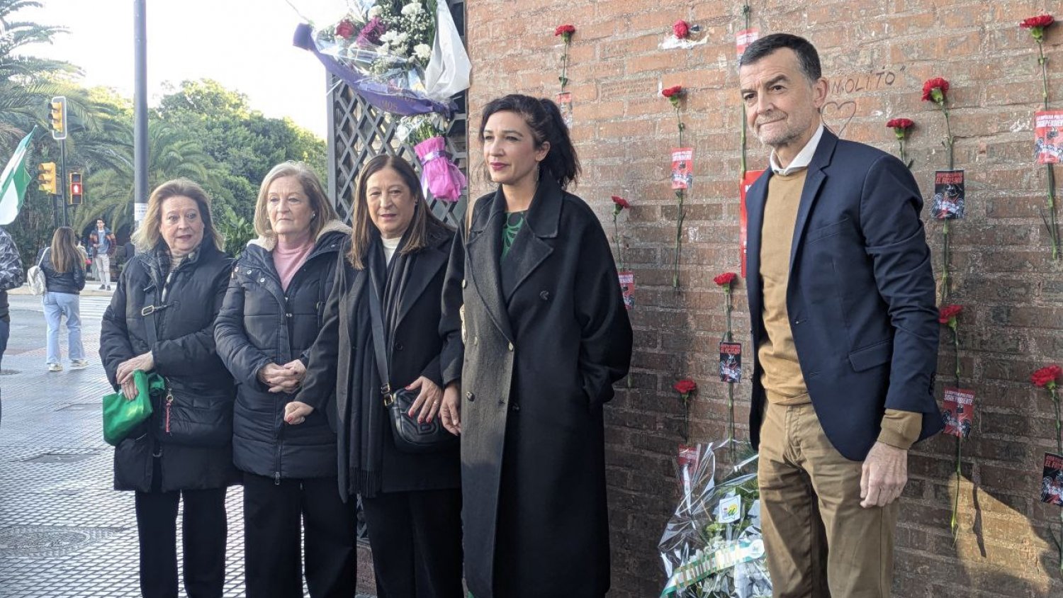 IU y la familia Caparrós reclaman justicia y el reconocimiento como víctima del terrorismo en el 48º aniversario del 4D