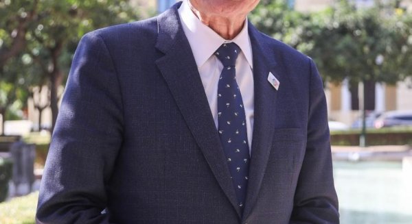 El alcalde de Málaga, Francisco de la Torre presenta el Bando de Navidad y Fin de Año 2025