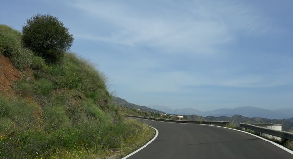 La Diputación licita por 411.000 euros obras de seguridad vial entre Benamargosa y Cútar