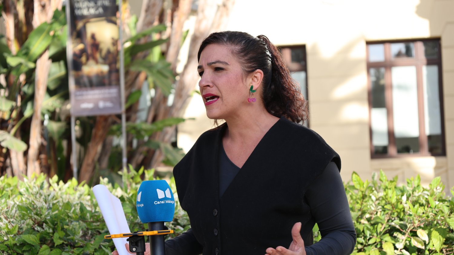 Con Málaga denuncia el 'afán recaudatorio' del Ayuntamiento al prever 18 millones de ingresos por multas de tráfico con la ZBE