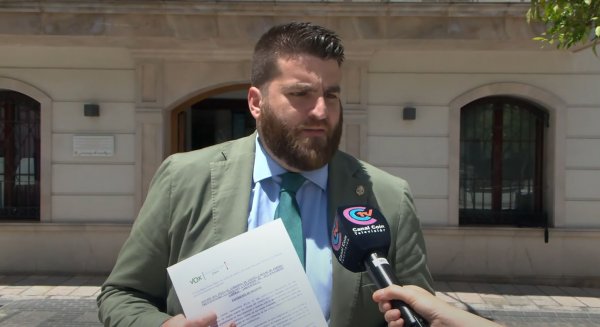 VOX exige explicaciones al alcalde de Coín tras la detención de un concejal del PP 