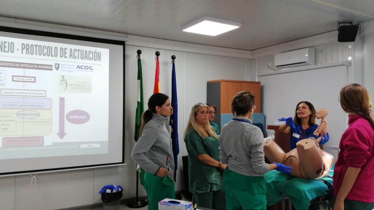 El Área Sanitaria Axarquía forma a profesionales de Ginecología en distocia de hombro 