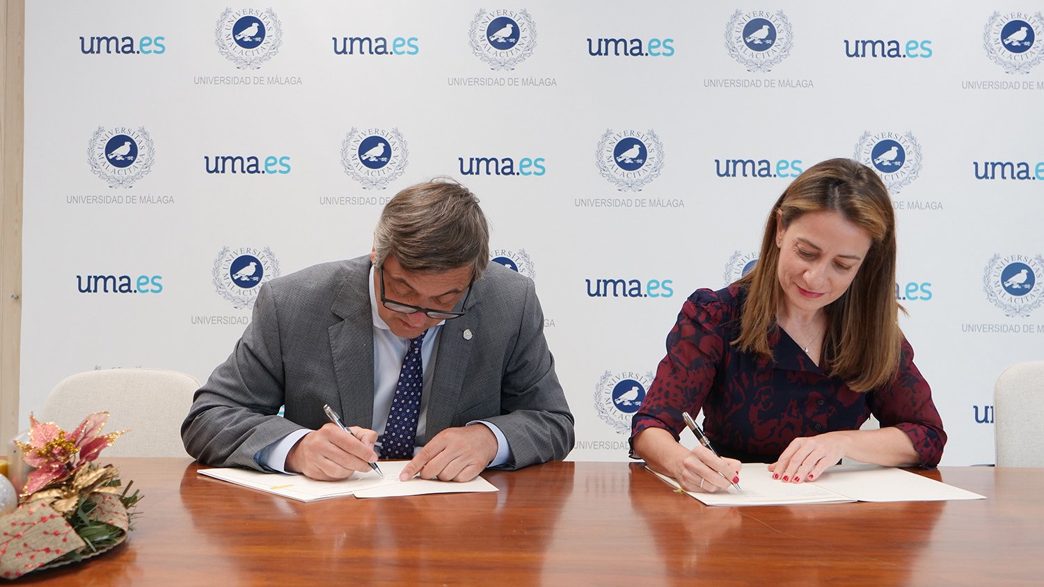 La UMA, primera universidad española en firmar un acuerdo con Oracle para ofrecer formación gratuita 