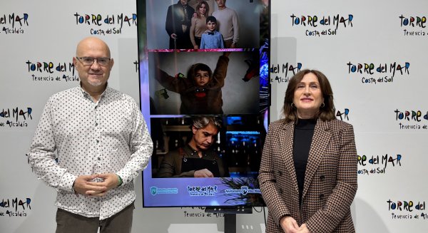 Vélez-Málaga presenta su nueva campaña navideña en apoyo al comercio local