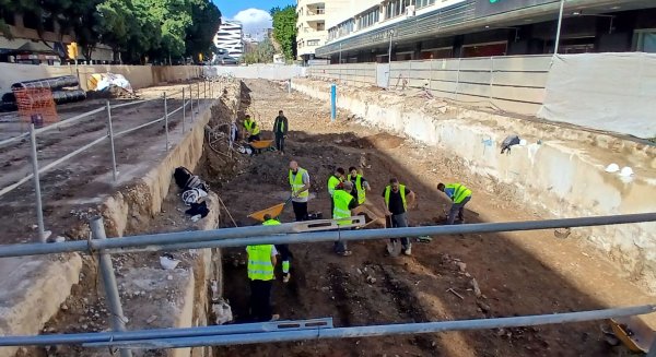 Hallan una necrópolis romana de los siglos II-IV en la obra del Metro de Málaga