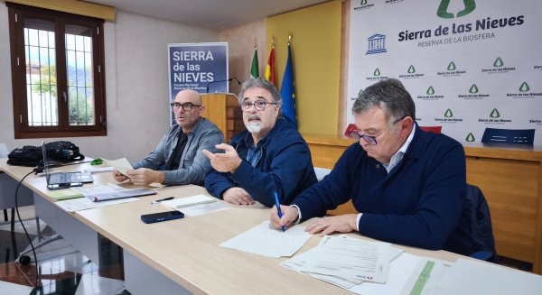 La Sierra de las Nieves adapta sus estatutos para dinamizar el desarrollo sostenible de la comarca